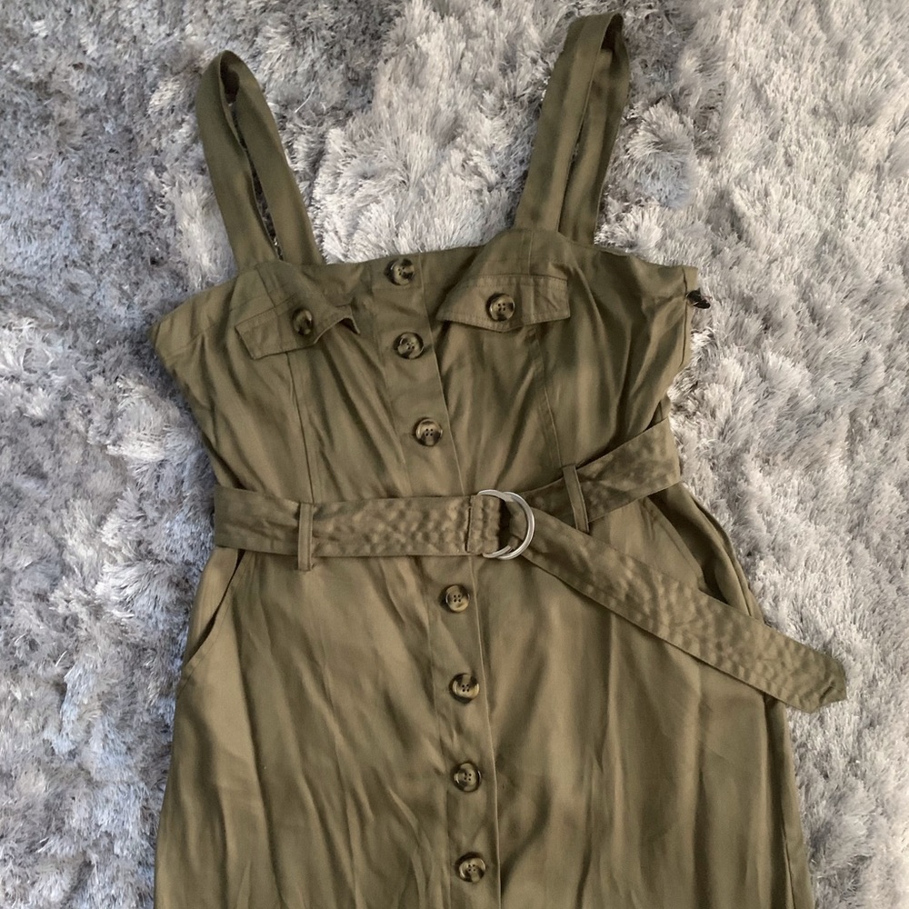 Forever 21 Contemporary button down dress